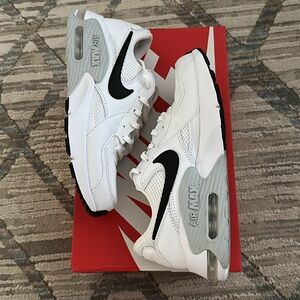 Nike • air max excee